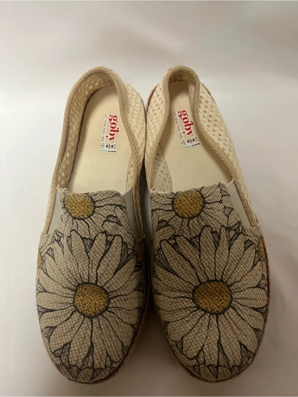 Beige Daisy-Embroidered Espadrille Slip-Ons